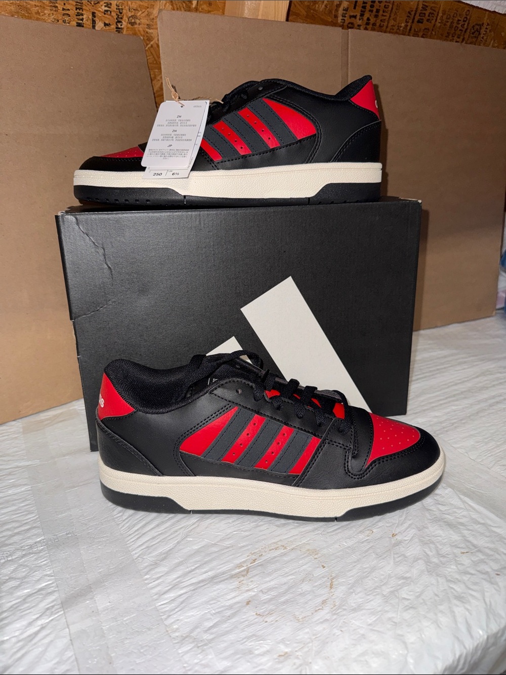 adidas Break Start black and red sneakers Men’s 7 or Wonens 8